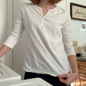 White quarter sleeve top